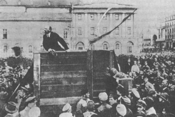 Lenin-Trotsky, 1920-05-20, Sverdlov Square, (censored)