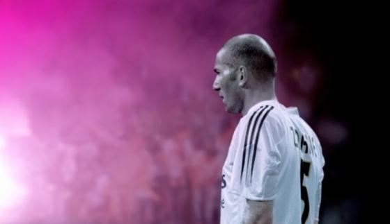 13. Douglas Gordon i Philippe Parreno, &quot;Zidane. A 21st Century Portrait&quot; (2006)