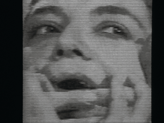 Mona Hatoum, "So much I want to say", 1983, instalacja wideo. Dzięki uprzejmości Centre Pompidou