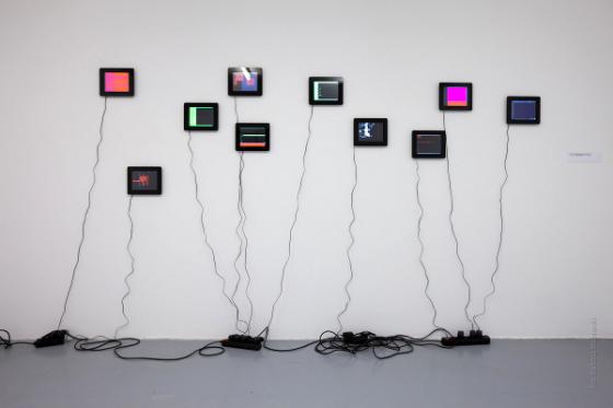 Lena Martynowa, "Workplace acquisition", instalacja wideo, 2011