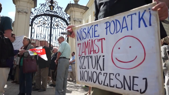 Pikieta przeciwko wystawieniu „Golgota Picnic” w Warszawie, fot. YouTube