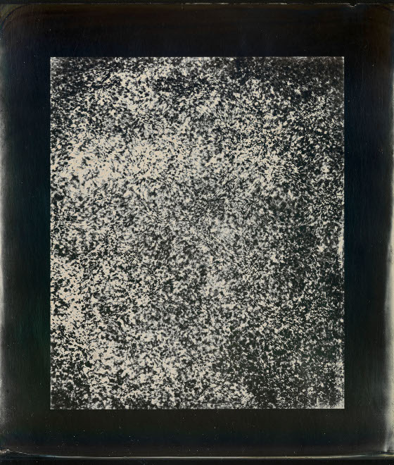 Dove Allouche, "Granulation (13)", 2013, Za Jules Janssen, L’Atlas de Photographies Solaires, 1903, razem 11 heliografii (physau