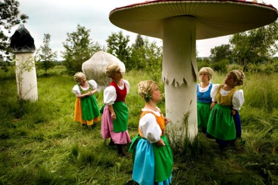 Summer tale, z cyklu W sztuce marzenia stają się rzeczywistością, video, 2008, fot. Elżbieta Białkowska