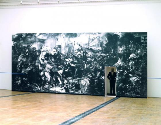 Edward Krasiński, Instalacja, 1997 (fragment), wydruk fotograficzny, płyta MDF, scotch blue, rekonstrukcja na wystawie "Siusiu w