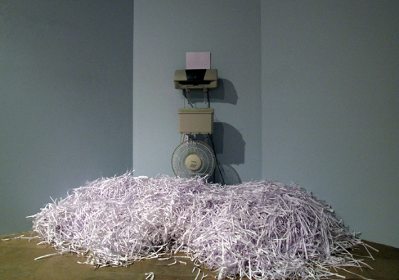 Janek Simon, „Niszczarka”, instalacja, 2006, fot. Galeria Arsenał, Białystok