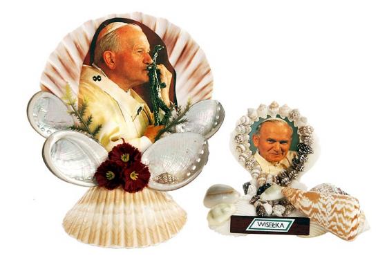 Rola kiczu na przykładzie pamiątek pontyfikatu Jana Pawła II