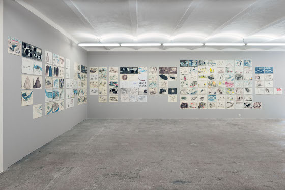Christoph Schäfer, "Die Stadt ist unsere Fabrik", 2008 – 2010 158 rysunków, ołówek i kredki na papierze installacja w TANAS Berl