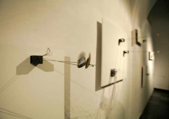Nina Tommasi, telline o7 interface she sells sea shells, Austria 2008, fot Biennale WRO