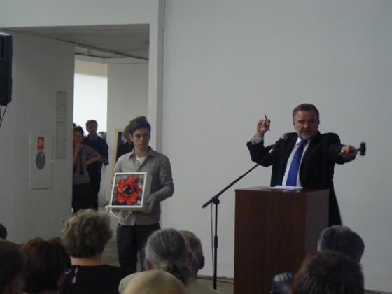 Aukcja charytatywna dla Edwarda Gila-Deskur w Bunkrze Sztuki, 18.04, fot. Joanna Pawlik