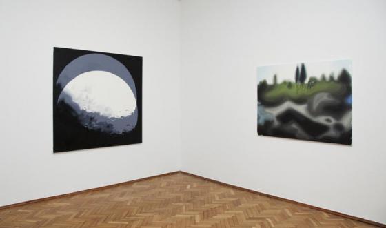 Zbigniew Rogalski, How she sees the moon, 2007 Kolekcja Matta Aberle, Los Angeles, Bok: Zbigniew Rogalski, Untilted (Mute), 2004, Kolekcja Theo + Elsa Holz