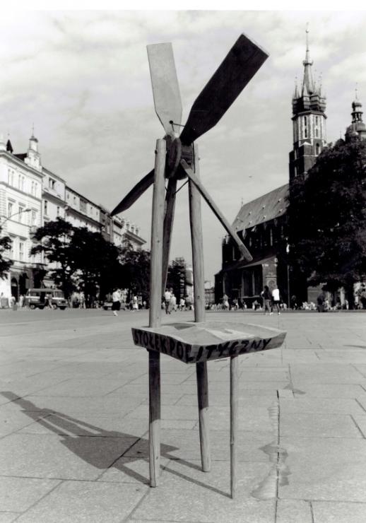 Jerzy Bereś, „Stołek polityczny&quot;, 1971, fot. z archiwum rodziny, kolekcja prywatna